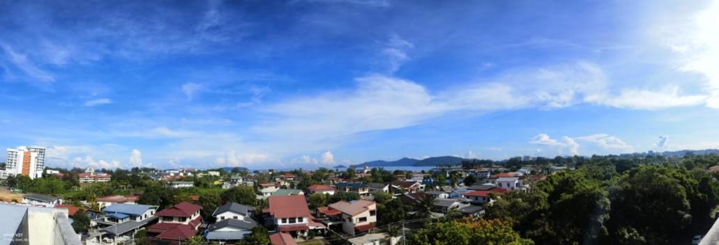 โรงแรมเมกาห์ดีอารู โกตาคินาบาลู ภายนอก รูปภาพ